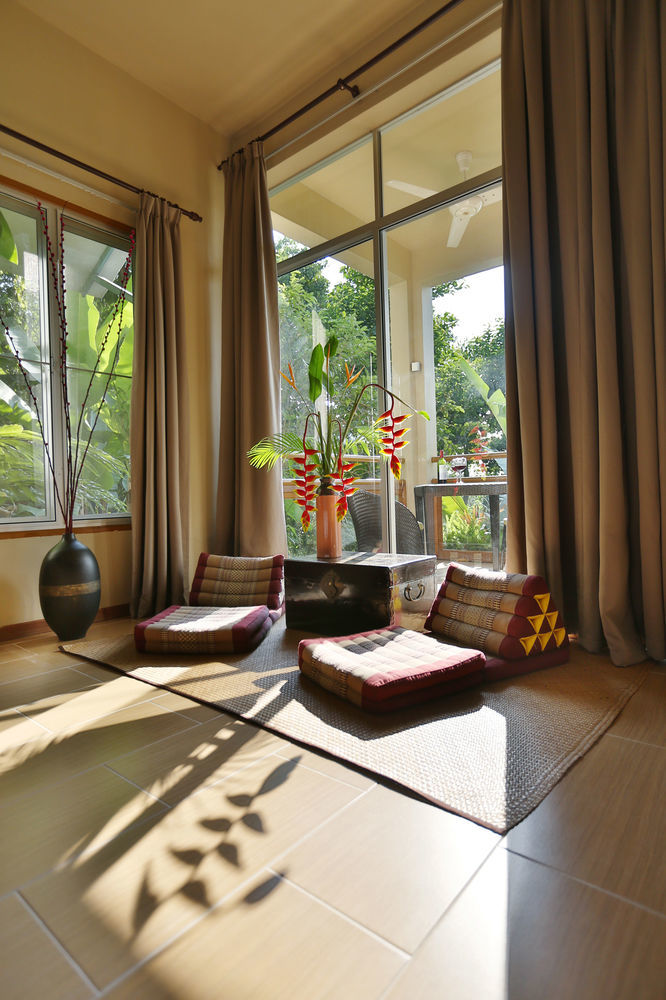 Ambong Rainforest Retreat Pantai Tengah  Ngoại thất bức ảnh