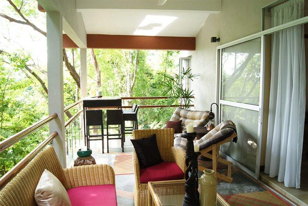 Ambong Rainforest Retreat Pantai Tengah  Ngoại thất bức ảnh