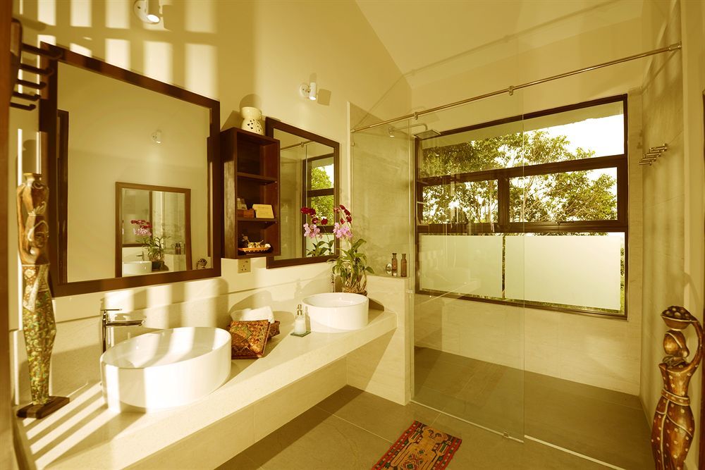 Ambong Rainforest Retreat Pantai Tengah  Ngoại thất bức ảnh